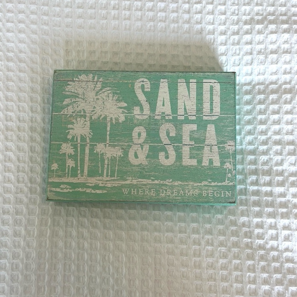Sand & Sea Beachy Sign